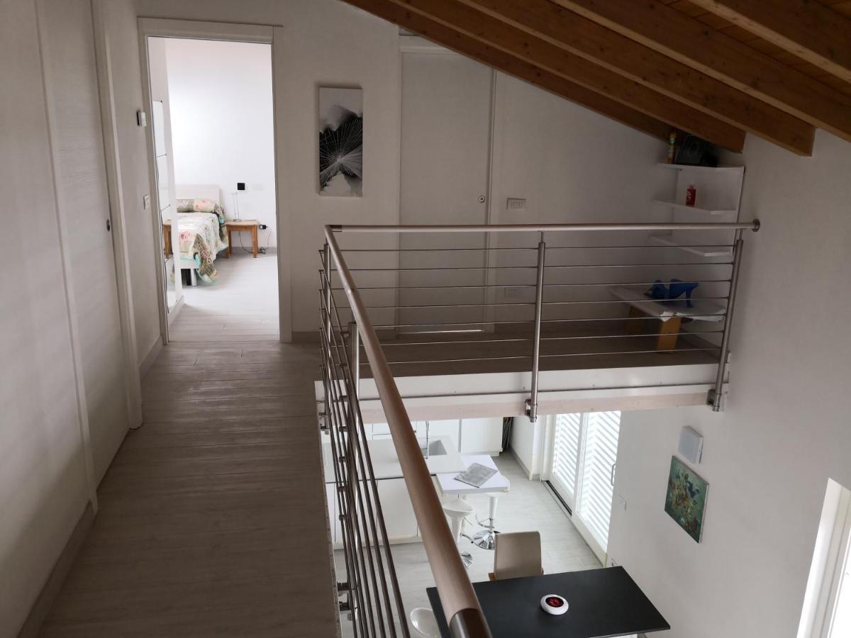 Charme Lake Loft Ispra Exterior photo